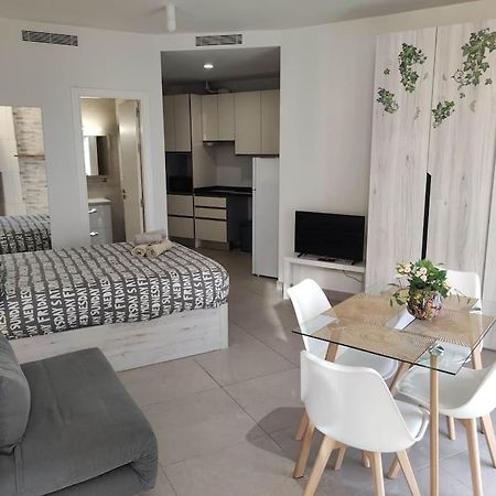Nuevo Estudio Con Parking Gratis Malaga Luaran gambar