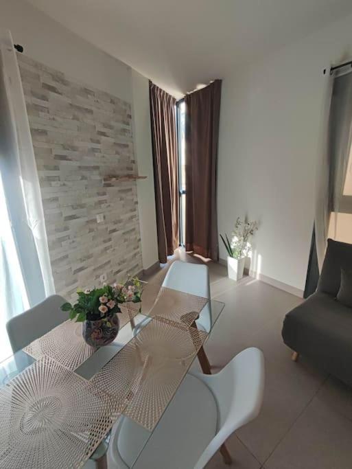 Nuevo Estudio Con Parking Gratis Malaga Luaran gambar